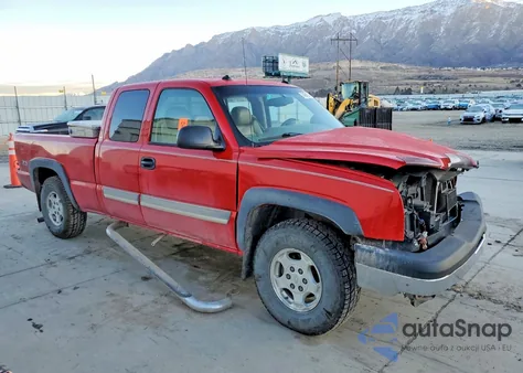 2003 Chevrolet Silverado K1500 z USA, uszkodzony, nr VIN 1GCEK19T73E306106